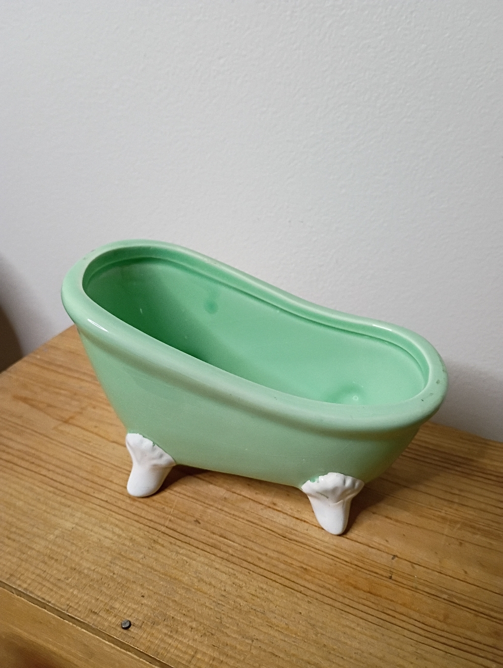 Vintage Ceramic Victorian Claw Foot Tub Trinket Holder Soap Dish Cottagecore